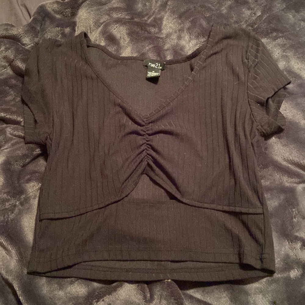 Black Rue21 Crop top Size: Medium